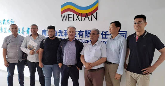 Weixian da la bienvenida al primer grupo de clientes del noroeste de África